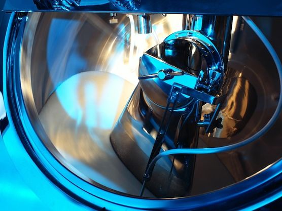 Nowoczesne technologie w maszynach do przemysłu ciężkiego – klucz do efektywności i innowacji